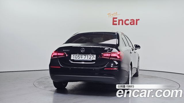 Mercedes-Benz A-Class (W177) A220 Sedan 2020 — фото 4