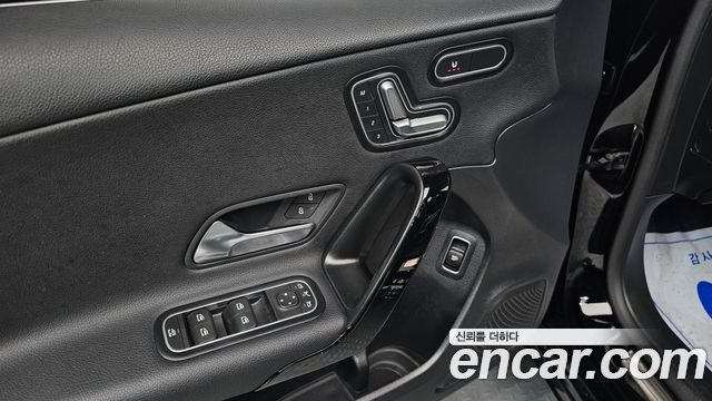 Mercedes-Benz A-Class (W177) A220 Sedan 2020 — фото 13