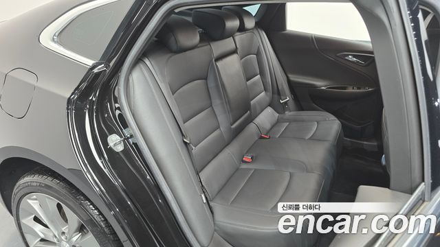 Chevrolet Malibu 2.0 Turbo LT Special 2022 — фото 32