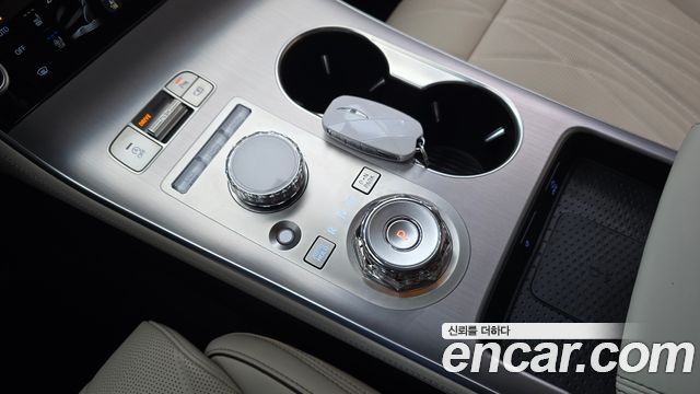 Genesis GV70 2.5T Gasoline AWD 2025 — фото 9