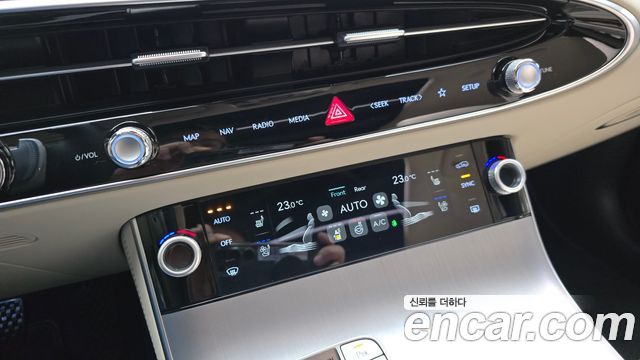 Genesis GV70 2.5T Gasoline AWD 2025 — фото 30