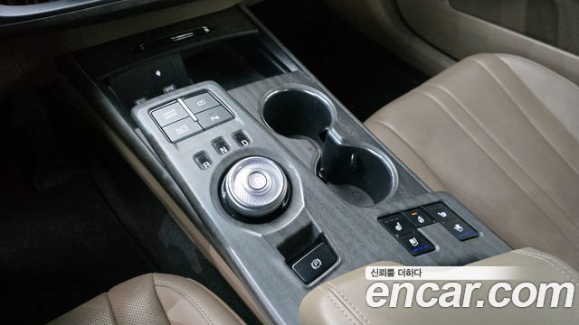 Kia K8 2.5 Gasoline 2WD Noblesse 2022 — фото 9