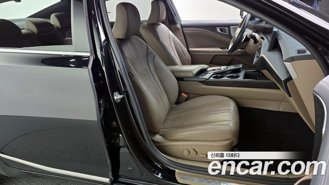 Kia K8 2.5 Gasoline 2WD Noblesse 2022 — фото 12