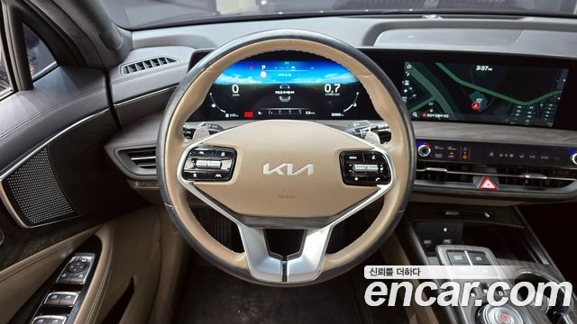 Kia K8 2.5 Gasoline 2WD Noblesse 2022 — фото 13