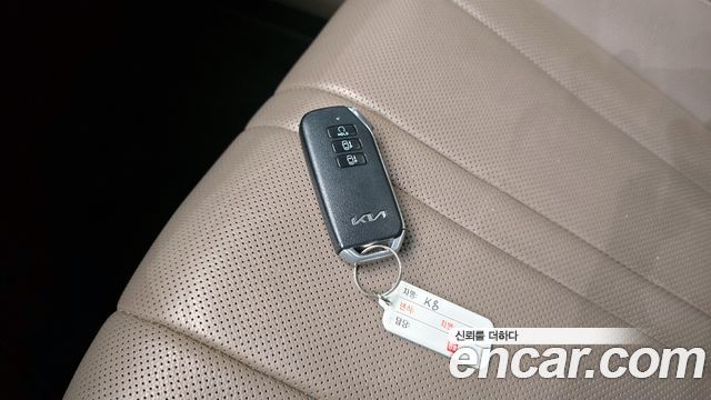Kia K8 2.5 Gasoline 2WD Noblesse 2022 — фото 27