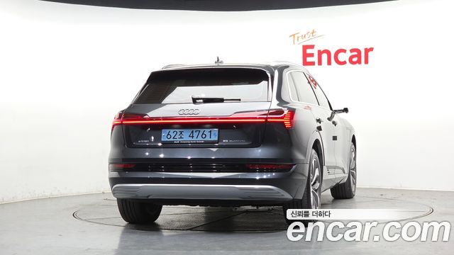 Audi e-tron 55 Quattro 2020 — фото 4
