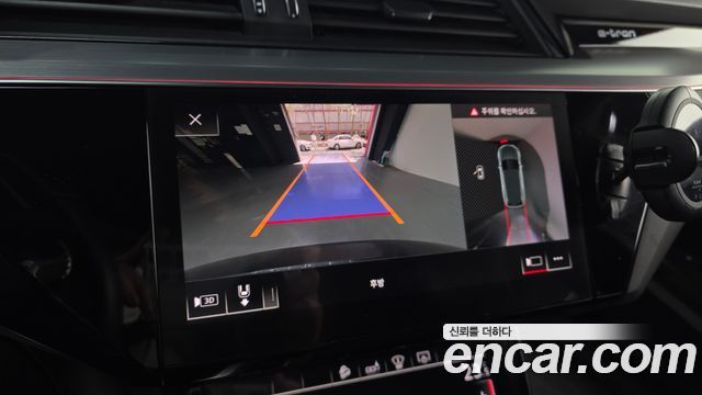 Audi e-tron 55 Quattro 2020 — фото 15
