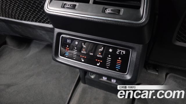 Audi e-tron 55 Quattro 2020 — фото 18