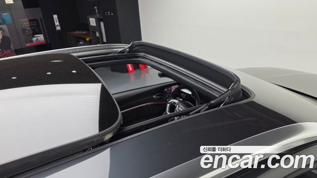 Audi e-tron 55 Quattro 2020 — фото 19