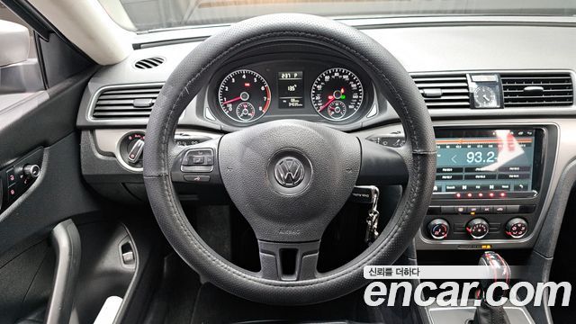 Volkswagen Passat 2.5 B7 2013 — фото 13