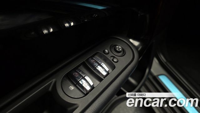 MINI Cooper Countryman Standard 2nd 2021 — фото 27