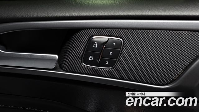 Ford Mondeo (IV) 2.0 Trend 2015 — фото 18