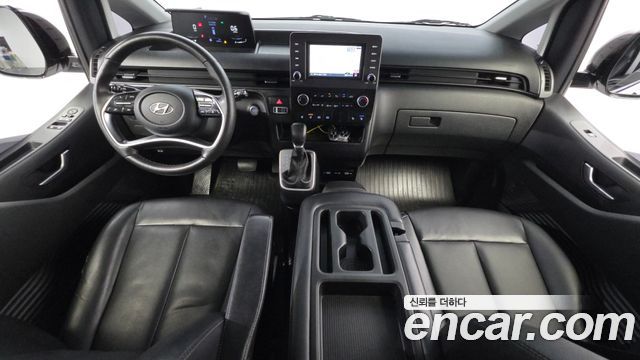 Hyundai Staria disability support car 2022 — фото 7