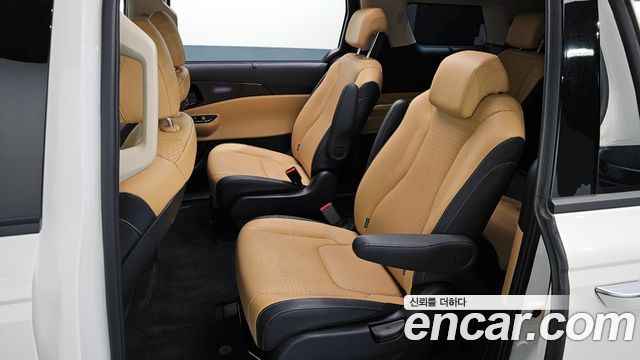 Kia Carnival (IV) Diesel 9-Seater Signature 2023 — фото 11