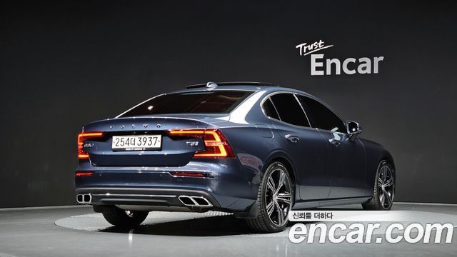 Volvo S60 (III) T5 Inscroption 2020 — фото 2
