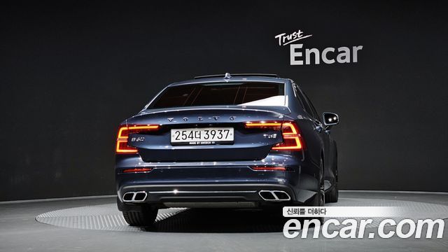 Volvo S60 (III) T5 Inscroption 2020 — фото 4