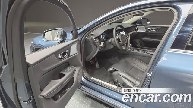 Volvo S60 (III) T5 Inscroption 2020 — фото 10