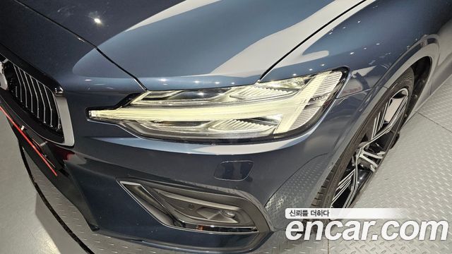 Volvo S60 (III) T5 Inscroption 2020 — фото 22