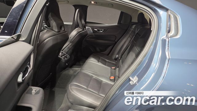 Volvo S60 (III) T5 Inscroption 2020 — фото 26