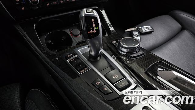 BMW 5 Series (F10) 520d xDrive Luxury Plus 2015 — фото 9