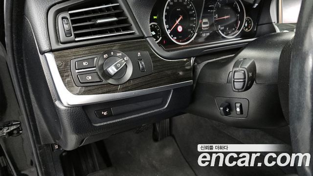 BMW 5 Series (F10) 520d xDrive Luxury Plus 2015 — фото 16