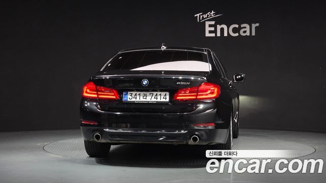 BMW 5 Series (G30) 530i Luxury Plus 2019 — фото 4