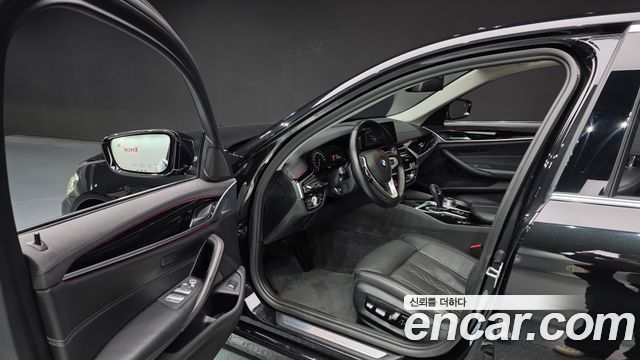 BMW 5 Series (G30) 530i Luxury Plus 2019 — фото 10
