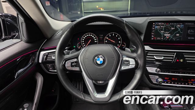 BMW 5 Series (G30) 530i Luxury Plus 2019 — фото 17