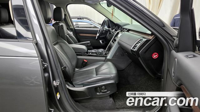 Land Rover Discovery 5 3.0 TD6 HSE 2018 — фото 11
