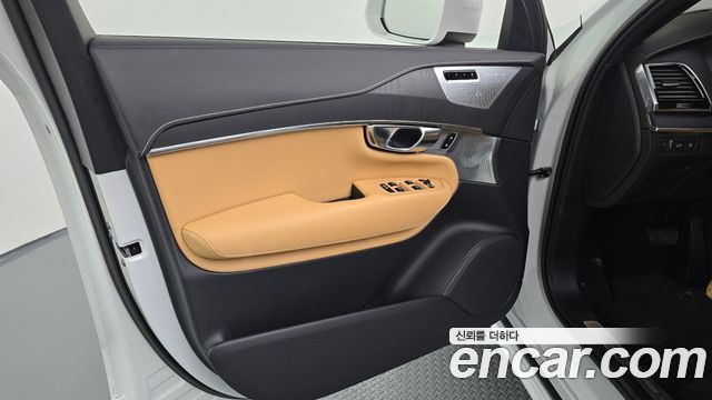Volvo XC90 (II) T8 Ultimate Bright Hybrid 2022 — фото 24