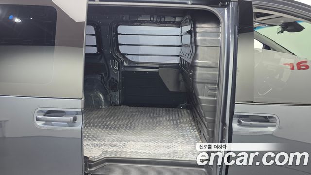 Hyundai Staria HEV 1.6 Cargo 3-Seater Modern 2025 — фото 11