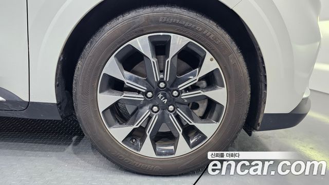 Kia Carnival (IV) Gasoline 7-Seater Signature 2021 — фото 5