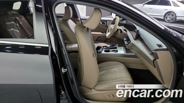 Kia K8 2.5 Gasoline 2WD Noblesse 2023 — фото 11