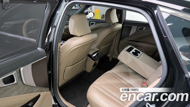 Kia K8 2.5 Gasoline 2WD Noblesse 2023 — фото 12