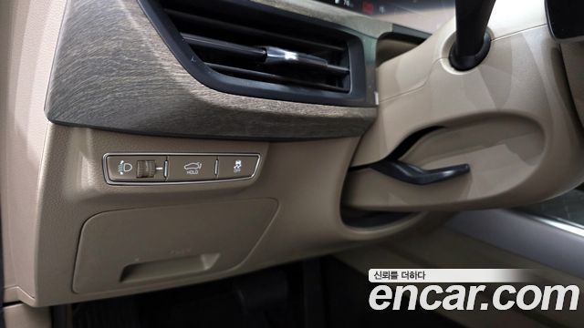 Kia K8 2.5 Gasoline 2WD Noblesse 2023 — фото 15