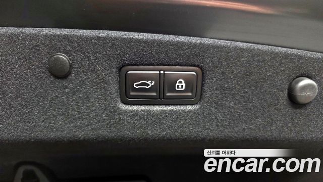 Kia K8 2.5 Gasoline 2WD Noblesse 2023 — фото 20
