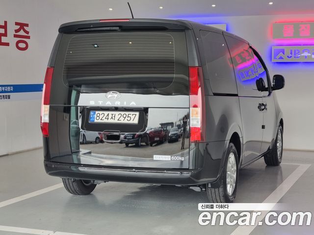 Hyundai Staria L3.5 Cargo 5-Seater Modern 2024 — фото 6