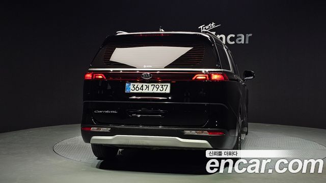 Kia Carnival (IV) Diesel 9-Seater Prestige 2021 — фото 4