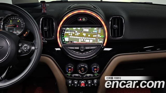 MINI Cooper Countryman HIGH 2nd 2020 — фото 15