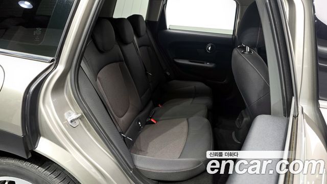 MINI Cooper Clubman Standard 2nd 2018 — фото 11