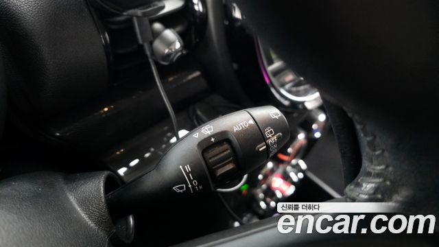 MINI Cooper Clubman Standard 2nd 2018 — фото 19