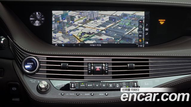 Lexus LS500h (V) 3.5 Luxury AWD 2018 — фото 14