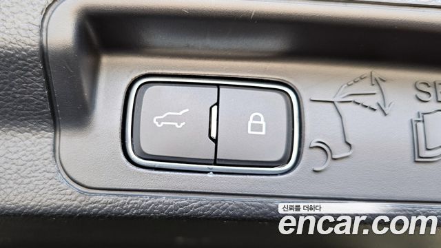 Ford Explorer (VI) 2.3 LimIted 4WD 2020 — фото 20