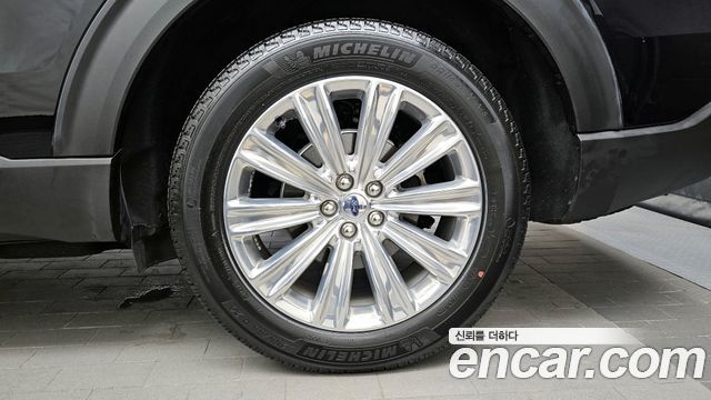 Ford Explorer (VI) 2.3 LimIted 4WD 2020 — фото 21