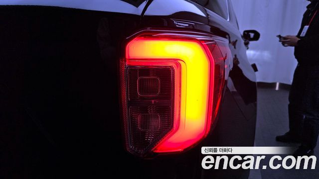 Ford Explorer (VI) 2.3 LimIted 4WD 2020 — фото 23