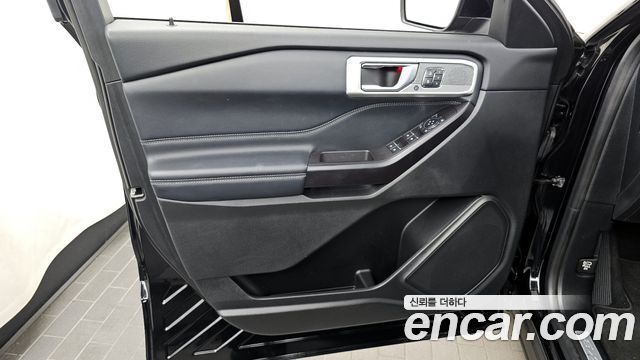 Ford Explorer (VI) 2.3 LimIted 4WD 2020 — фото 24
