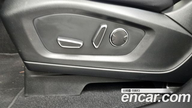 Ford Explorer (VI) 2.3 LimIted 4WD 2020 — фото 33