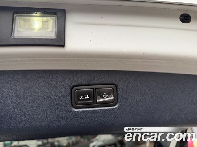 Genesis GV70 2.5T Gasoline AWD 2022 — фото 24