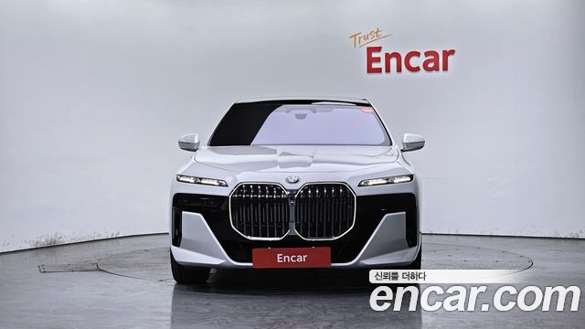 BMW 7 Series (G70) 740d xDrive M Sport 2024 — фото 3