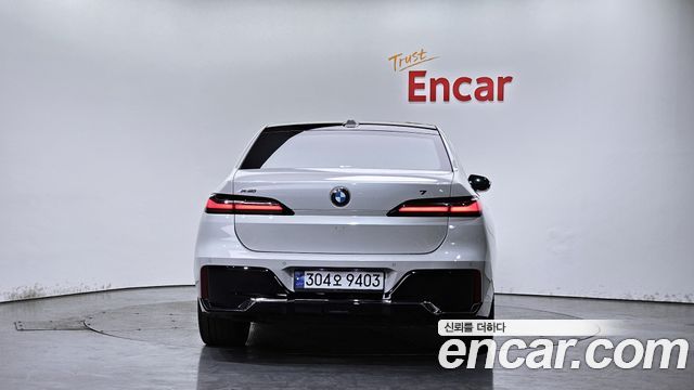 BMW 7 Series (G70) 740d xDrive M Sport 2024 — фото 4